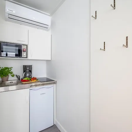 Waterfront Apartament *